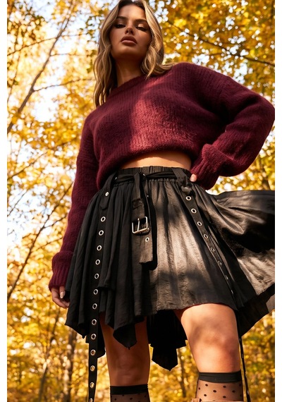 Fashion Cocktail Punk Gotik Saçaklı Grommet Detaylı Vintage Görünümlü Metalli Akışkan Saçaklı Tasarım Etek Siyah Fashion Cocktail Punk Gotik Saçaklı Grommet Detaylı Vintage Görünümlü Metalli Akışkan Saçaklı Tasarım Etek Siyah
