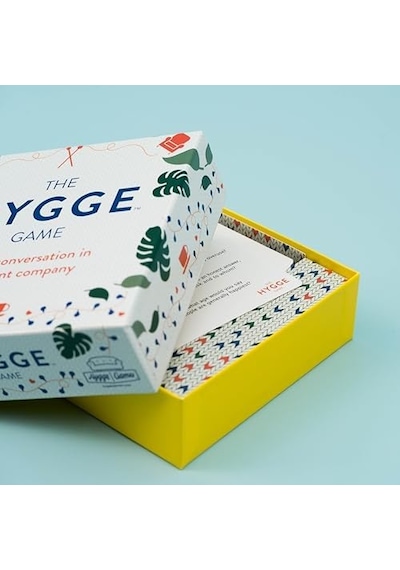Hygge Games Cozy Conversation İn Pleasant Company Kart Oyunu, 14+ Yaş, Çok Renkli