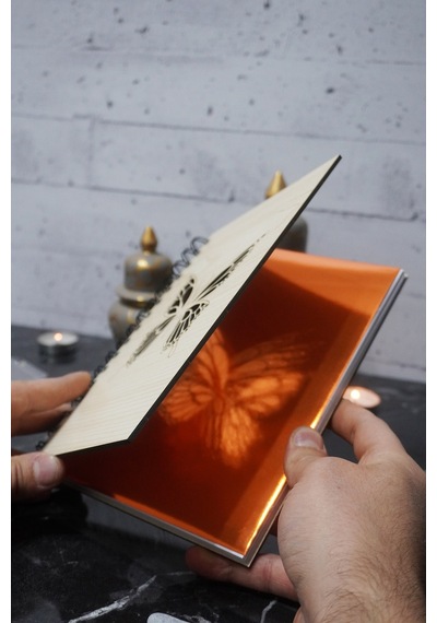 Kelebek Desenli Ahşap Defter - Ajanda - Günlük - Çizgisiz Defter Ahşap Rengi Banu - A5 Notebook