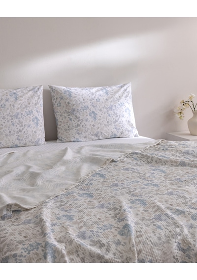 Madame Coco Laurance King Size %100 Pamuk Karde Baskılı Çarşaflı Pike Takımı - Mavi/bej 8684427311219 Çok Renkli