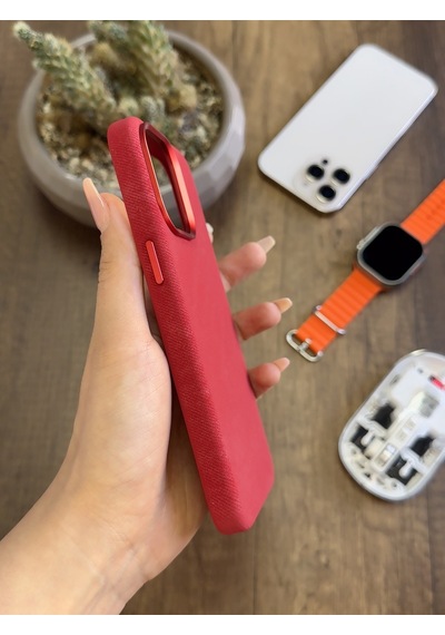 Apple iPhone 15 Pro Max Uyumlu Kadife Yüzeyli Magsafe Uyumlu Premium Kılıf Soocase691 Kırmızı