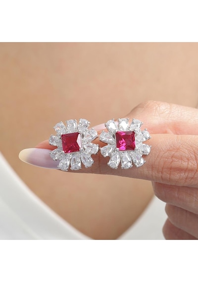 Mia Vento Effective Diamond Milano Rüyası Sentetik Yakut Taşlı Gümüş Küpe