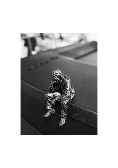 Joker Oturan Figür 10 Cm