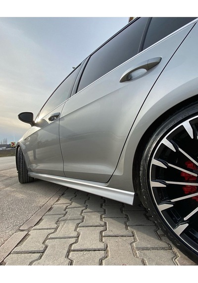 Volkswagen Golf Yan Marşpiyel Plastik Boyasız