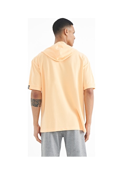 Tommylife Tommy Life Kavun Içi Kapüşonlu Kol Etiket Detaylı Oversize Erkek T-shirt - 88179 Kavun Içi Tommylife Tommy Life Kavun Içi Kapüşonlu Kol Etiket Detaylı Oversize Erkek T-shirt - 88179 Kavun Içi