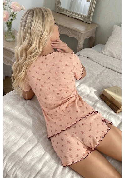 Bella Notte Pembe Romantik Çiçek Desenli Fiyonk Süslemeli Kısa Kollu Şortlu Pijama Takımı