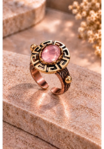 Pembe Zirkon Taşlı Grek Motifli Bakır Kadın Takı Seti Kolye Küpe Yüzük Bileklik Dörtlü Takım