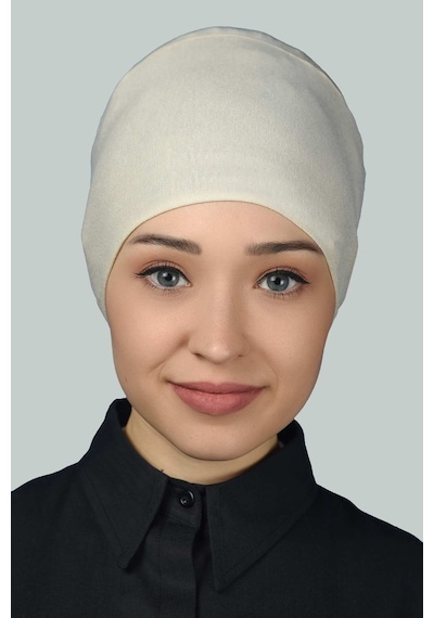 Altobeh Kadın Pratik Dikişsiz Bağcıklı Kaymayan Tesettür Penye Bone - Krem Altobeh Kadın Pratik Dikişsiz Bağcıklı Kaymayan Tesettür Penye Bone - Krem
