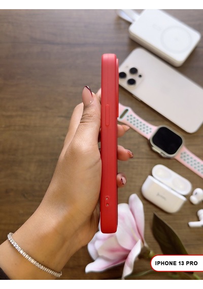 Apple iPhone 13 Pro Uyumlu Kamera Korumalı Darbeye Dayanıklı Renk Atmayan Keep Silikon Kılıf Kırmızı