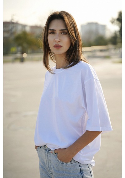 Parshey Oversize Unisex Beyaz Yarım Kollu Bisiklet Yaka %100 Pamuk Baskısız T-shirt Beyaz