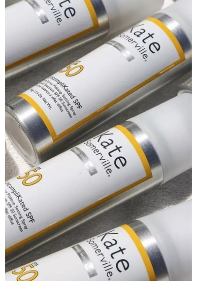 Kate Somerville Uncomplikated Spf 50 Makyaj Sabitleyici Sprey 96g, Parlamayı Önleyen Ve Cildi Koruyan Lüks Bitirici