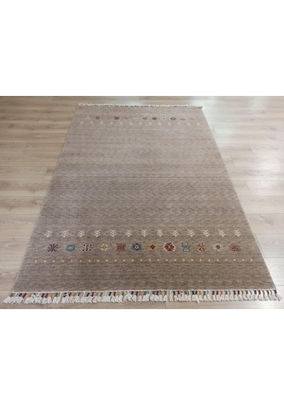 Çam Halı Funky 804 Vizon Yün Ve Bambu İle Özel Tezgahlarda Üretilen Otantik Desenli El Emeği Modern Uşak Halısı Vizon Çam Halı Funky 804 Vizon Yün Ve Bambu İle Özel Tezgahlarda Üretilen Otantik Desenli El Emeği Modern Uşak Halısı Vizon