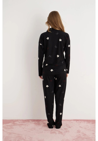 Pijamoni Kadın Önden Düğmeli Uzun Kollu Papatya Desenli Pijama Takımı Siyah