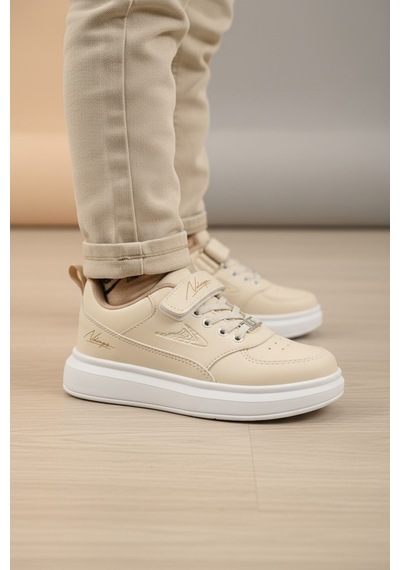 Enoch Cırt Cırtlı Yazı Baskılı Beyaz Tabanlı Bağcıklı Çocuk Sneaker Bej