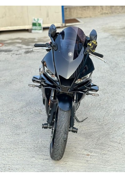 Yamaha İle Uyumlu R25 Rüzgar Kiti Parlak Siyah