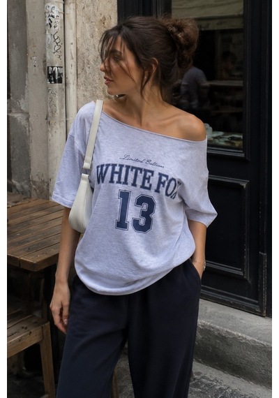 Karmelanj Kayık Yaka Oversize Baskılı Tişört Mg2824