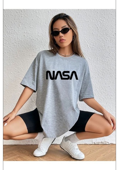 Medinenur Unisex Nasa Baskılı Siyah Tshirt Gri