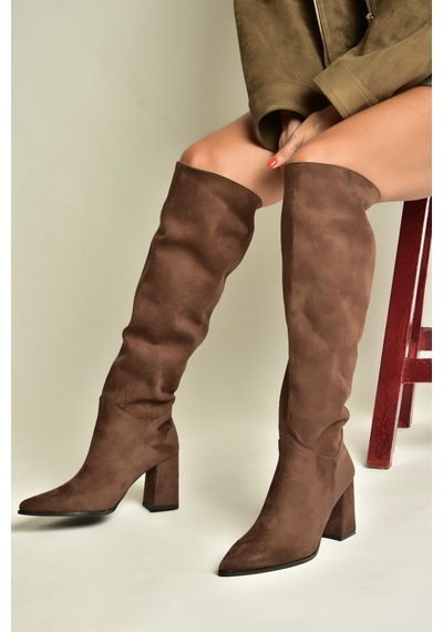 Fox Shoes Z752123202 Kahverengi Süet Kalın Topuklu Kadın Çizme