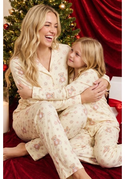 Siyah İnci Yılbaşı Temalı Desenli Termal Kumaşlı Ultra Soft Yumuşak Düğmeli Örme Pijama Takımı 26226817 Açık Sarı Siyah İnci Yılbaşı Temalı Desenli Termal Kumaşlı Ultra Soft Yumuşak Düğmeli Örme Pijama Takımı 26226817 Açık Sarı