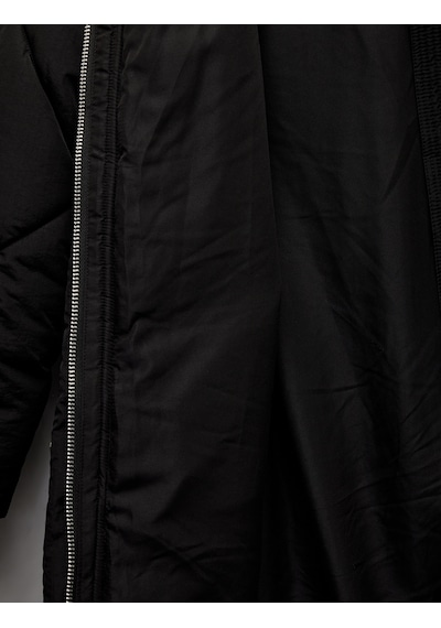 Koton Kapüşonlu Fermuarlı Uzun Kollu Su İtici Ekstra Uzun Kapitone Oversize Şişme Anorak Mont Siyah 6wak00011ew Siyah Koton Kapüşonlu Fermuarlı Uzun Kollu Su İtici Ekstra Uzun Kapitone Oversize Şişme Anorak Mont Siyah 6wak00011ew Siyah