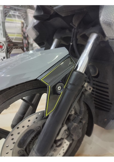 Yamaha Xmax 2014-2017 Ön Çamurluk Koruyucu Pad Siyah Sarı