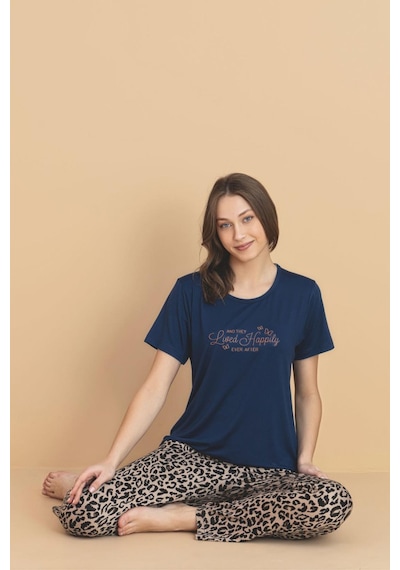 Pijamerry Kadın Bisiklet Yaka Milan Kumaş Likralı Kısa Kollu Pijama Takımı 5944 - 1 Adet Lacivert Pijamerry Kadın Bisiklet Yaka Milan Kumaş Likralı Kısa Kollu Pijama Takımı 5944 - 1 Adet Lacivert
