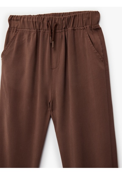 Koton Beli Bağcıklı Viskon Karışımlı Jogger Pantolon Kahverengi 6skb40120tw Kahve Koton Beli Bağcıklı Viskon Karışımlı Jogger Pantolon Kahverengi 6skb40120tw Kahve