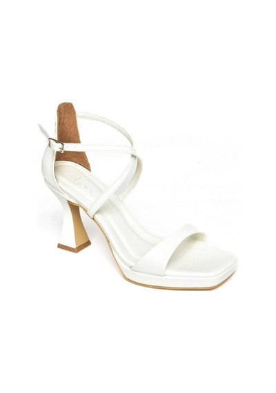 Fox Shoes S569315409 Beyaz Kalın Topuklu Ayakkabı Beyaz