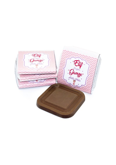 Nin Kız Bebek Dökme Bebek Çikolatası Pembe Çizgi 125 Adet Madlen Çikolata