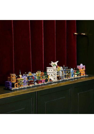 LEGO® Harry Potter™ Diagon Yolu Büyücü Mağazaları 76444 - Yetişkinler için Koleksiyonluk Yaratıcı Sergileme Modeli Yapım Seti (2750 Parça)