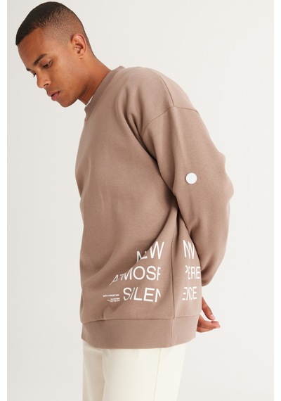 AC&Co / Altınyıldız Classics Erkek Bej Oversize Fit Bol Kesim İçi Polarlı Pamuklu Baskılı Sweatshirt Bej AC&Co / Altınyıldız Classics Erkek Bej Oversize Fit Bol Kesim İçi Polarlı Pamuklu Baskılı Sweatshirt Bej