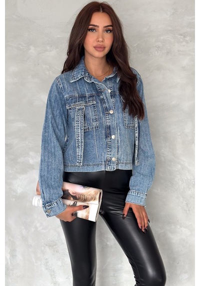 Femelle Kadın Mavi Çift Cepli Pul Detaylı Denim Kısa Kot Ceket Lacivert