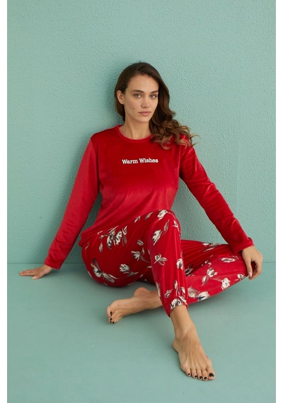 Mihra Stil Mihra 13312-5 Kadın Kışlık Kadife Pijama Takımı Kırmızı