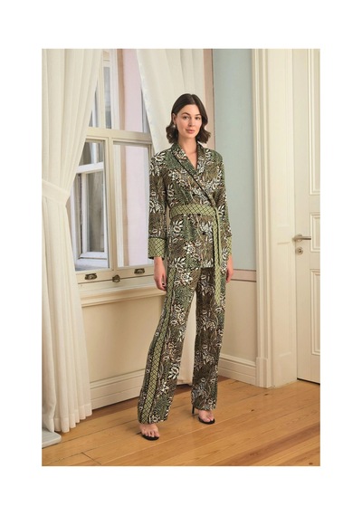 Litae Herşeytrend Çiçek Yaprak Ve Etnik Desenli Pijama Takımı Siyah