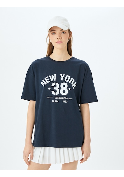 Koton Kolej Baskılı Bisiklet Yaka Kısa Kollu Oversize Tişört Lacivert 5sal10135ık Lacivert Koton Kolej Baskılı Bisiklet Yaka Kısa Kollu Oversize Tişört Lacivert 5sal10135ık Lacivert