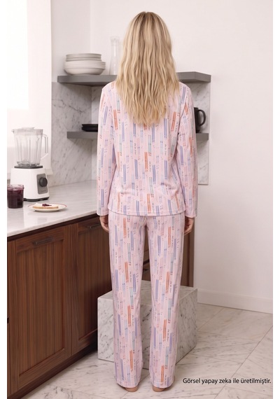 Siyah İnci Pembe Desenli Termal Kumaşlı Ultra Soft Yumuşak Düğmeli Örme Pijama Takımı 26226127 Siyah İnci Pembe Desenli Termal Kumaşlı Ultra Soft Yumuşak Düğmeli Örme Pijama Takımı 26226127