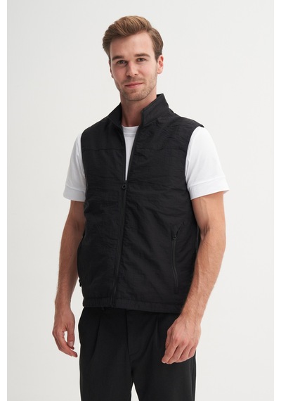 Cazador Regular Fit Baharlık Crinkle Kumaş Yelek Siyah