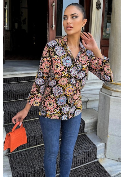 WeShaya Kadın Multi Color Klasik Yaka, Uzun Kol, Digital Baskılı Kumaş, Regular Kalıp/kesim, Gömlek Siyah