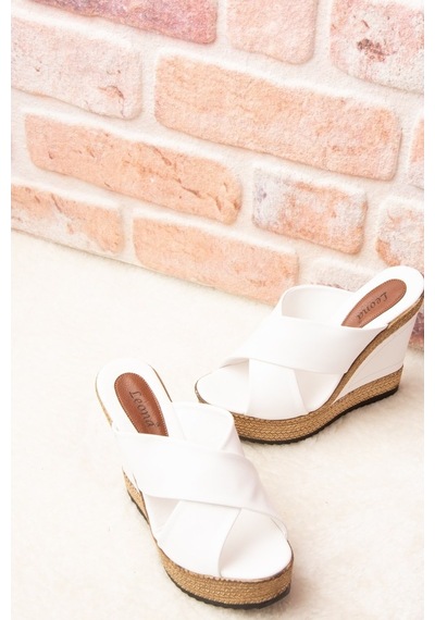 Fox Shoes Beyaz Kadın Terlik F674072009
