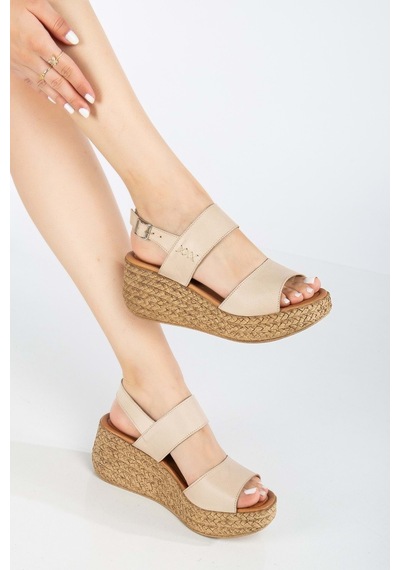 Analin Shoes Kadın Hakiki Deri Bantlı Dolgu Topuk Sandalet Bej