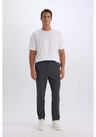 DeFacto Relax Fit Rahat Kesim Düz Paça Krinkıl Yazlık Kumaş Pantolon C3930AX25SPAR15 DeFacto Relax Fit Rahat Kesim Düz Paça Krinkıl Yazlık Kumaş Pantolon C3930AX25SPAR15