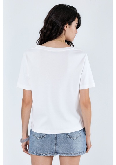 Hiccup Busem V Yaka Düz Regular Fit Pamuk T-shirt Beyaz