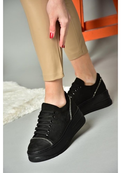 Fox Shoes R274217502 Siyah Süet Kalın Tabanlı Spor Ayakkabı Sneakers Siyah