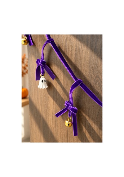 1 Metre Mor Fiyonklu Halloween Dekoratif Süs Zinciri Hayalet Ve Çan Figürlü Cadılar Bayramı Asma Süsü Mor - 923227801