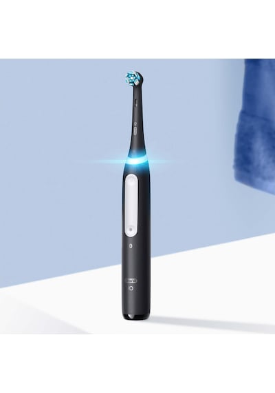 Oral-B iO 4 Şarjlı Diş Fırçası Mat Siyah