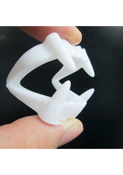 Çocuk Vampir Plastik Takma Diş 0 - 99
