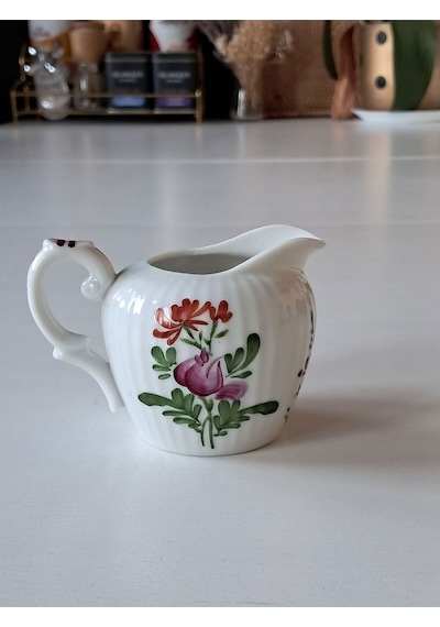 Handgemalt Alman Antika Çiçek Figürlü Antika Porselen Sütlük Çok Renkli