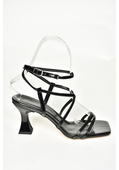 Fox Shoes S997441008 Siyah Rugan Kalın Topuklu Kadın Ayakkabı Siyah