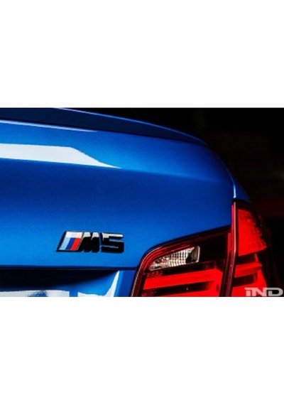 Bmw M5 Bagaj Arma Logo Siyah Krom Ithal Şık Car Aksesuar