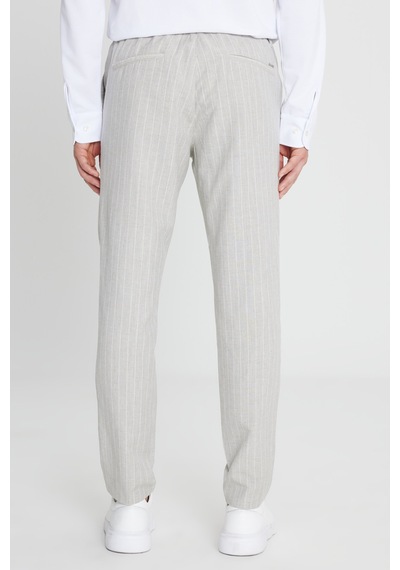 AC&Co / Altınyıldız Classics Erkek Grı Keten Slim Fit Dar Kesim Beli Bağlamalı Çizgili Casual Pantolon Gri AC&Co / Altınyıldız Classics Erkek Grı Keten Slim Fit Dar Kesim Beli Bağlamalı Çizgili Casual Pantolon Gri